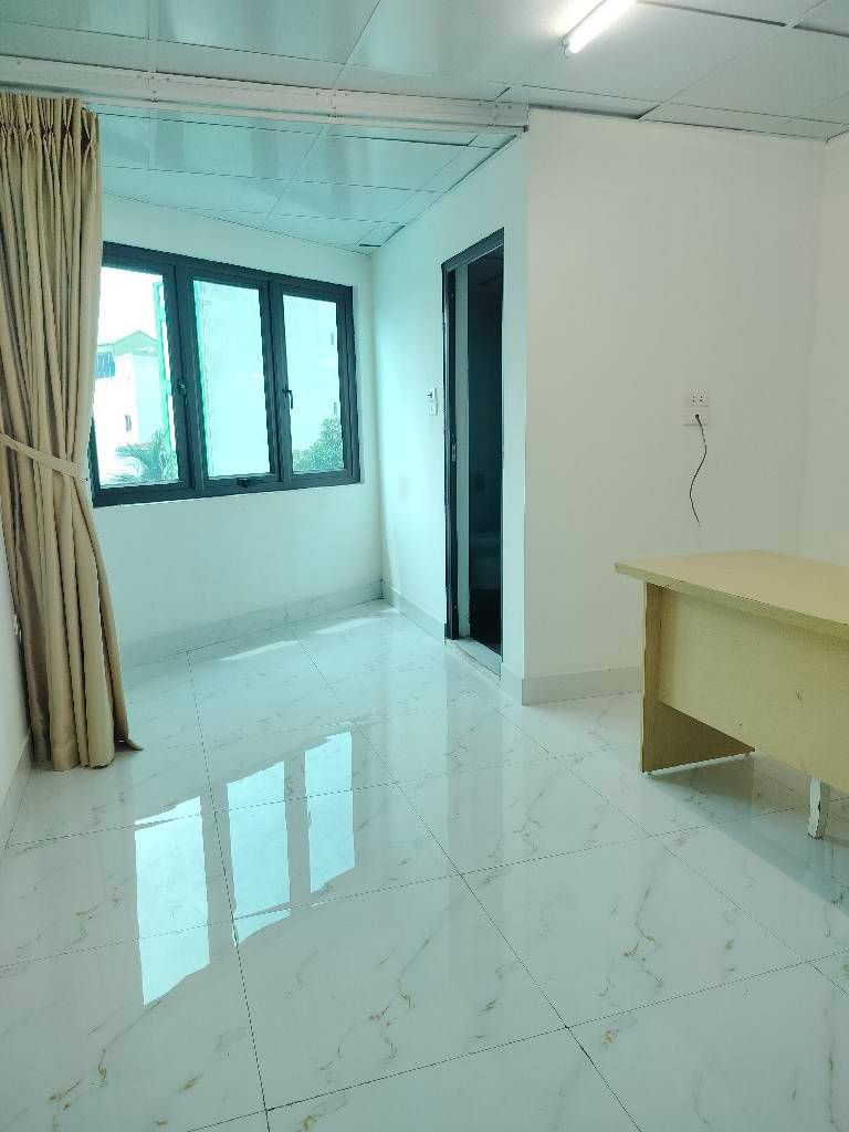 Bán nhà Nguyễn Xiển - diện tích 41.5m2 4 tầng - Ngõ to đẹp, gần phố - giá 4 tỷ