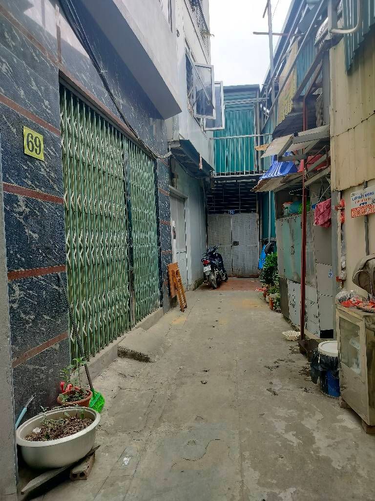 Bán nhà Nguyễn Xiển - diện tích 41.5m2 4 tầng - Ngõ to đẹp, gần phố - giá 4 tỷ