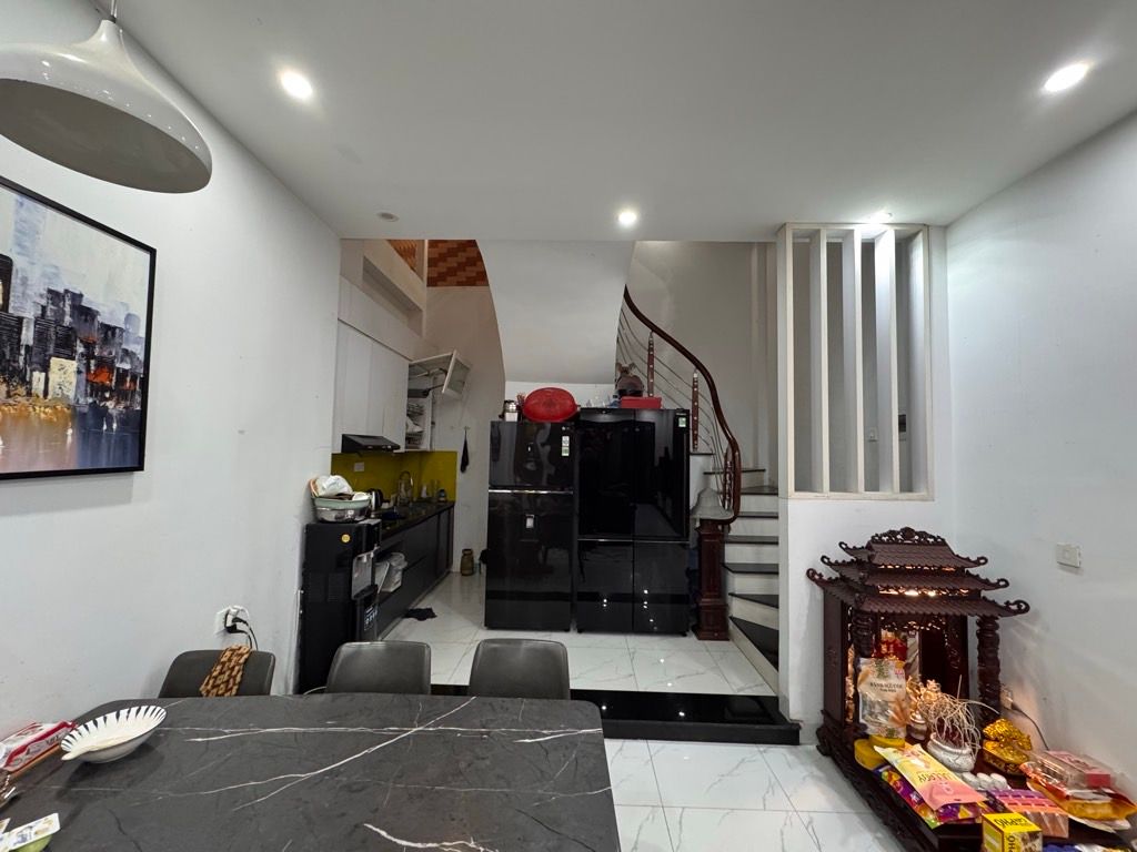 Bán nhà Thổ Quan - diện tích 50m2 5 tầng - Ô chờ thang máy - giá 17 tỷ