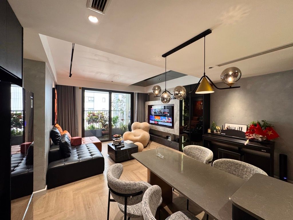 Bán nhà Tây Nam Linh Đàm - diện tích 96m2 17 tầng - Lô góc, view hồ - giá 10,5 tỷ