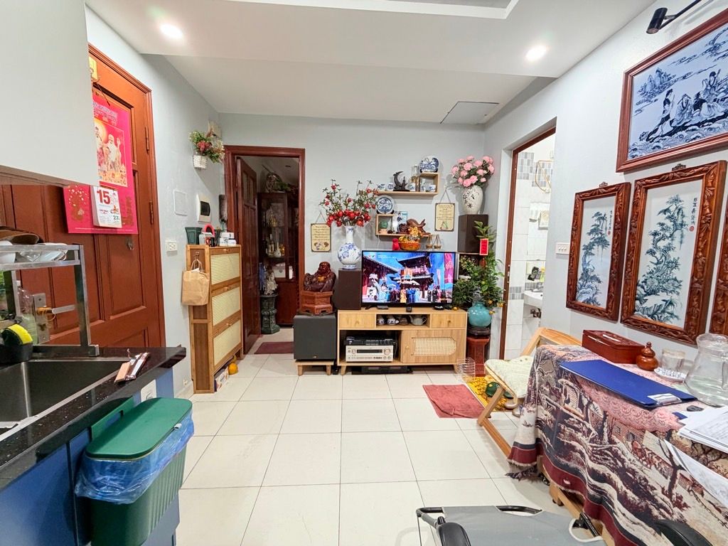 Bán nhà Chính Kinh - diện tích 45m2 1 tầng - Thang máy - giá 2,3 tỷ