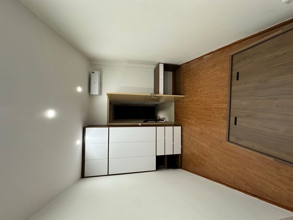 Bán nhà Quan Thổ 1 - diện tích 40.4m2 4 tầng - Ngõ thông kinh doanh - giá 9,6 tỷ