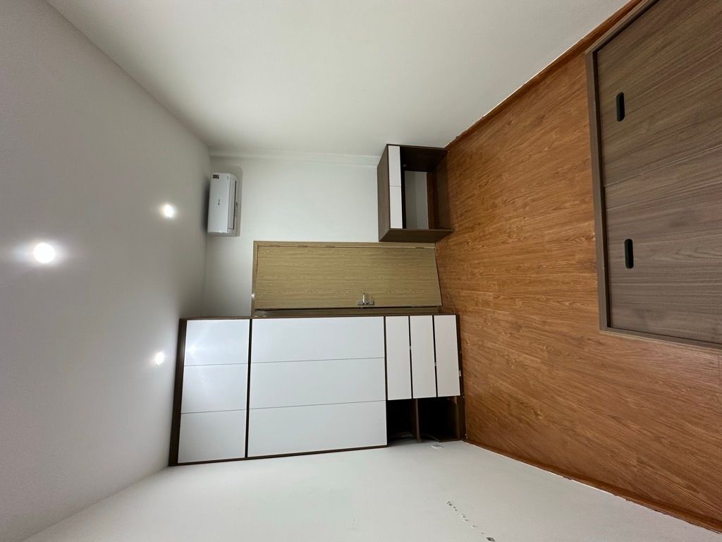 Bán nhà Quan Thổ 1 - diện tích 40.4m2 4 tầng - Ngõ thông kinh doanh - giá 9,6 tỷ