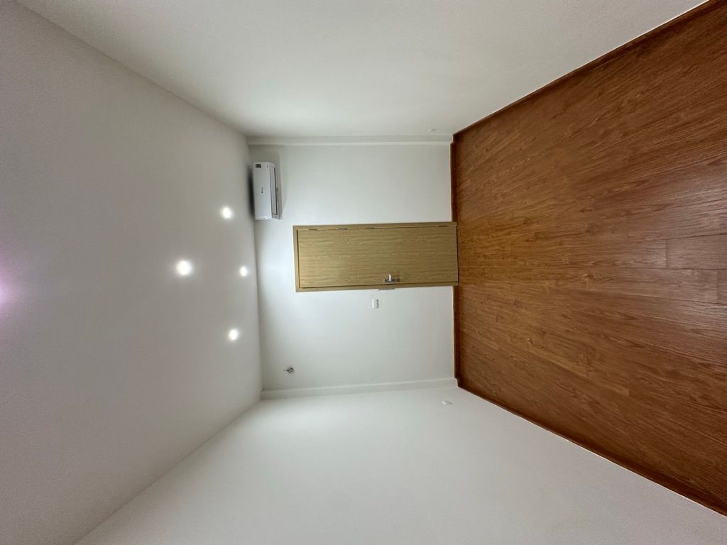 Bán nhà Quan Thổ 1 - diện tích 40.4m2 4 tầng - Ngõ thông kinh doanh - giá 9,6 tỷ