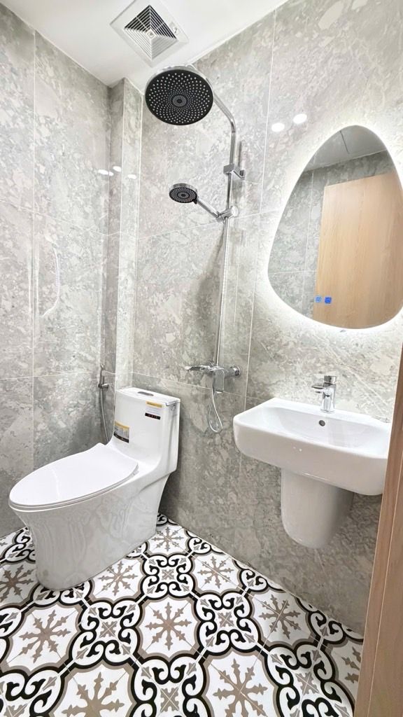 Bán nhà Bạch Mai - diện tích 50m2 5 tầng - Lô góc 3 mặt thoáng - giá 15,3 tỷ