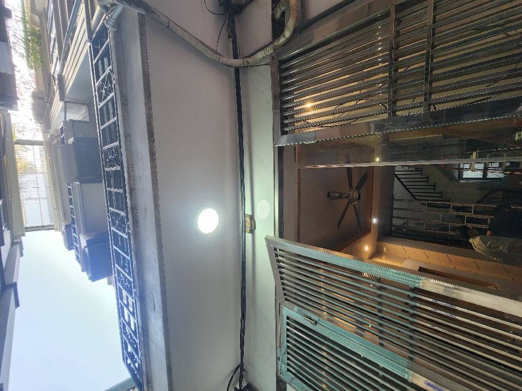 Bán nhà Thanh Lân - diện tích 30m2 5 tầng - BA GÁC ĐỖ CỬA - giá 6 tỷ