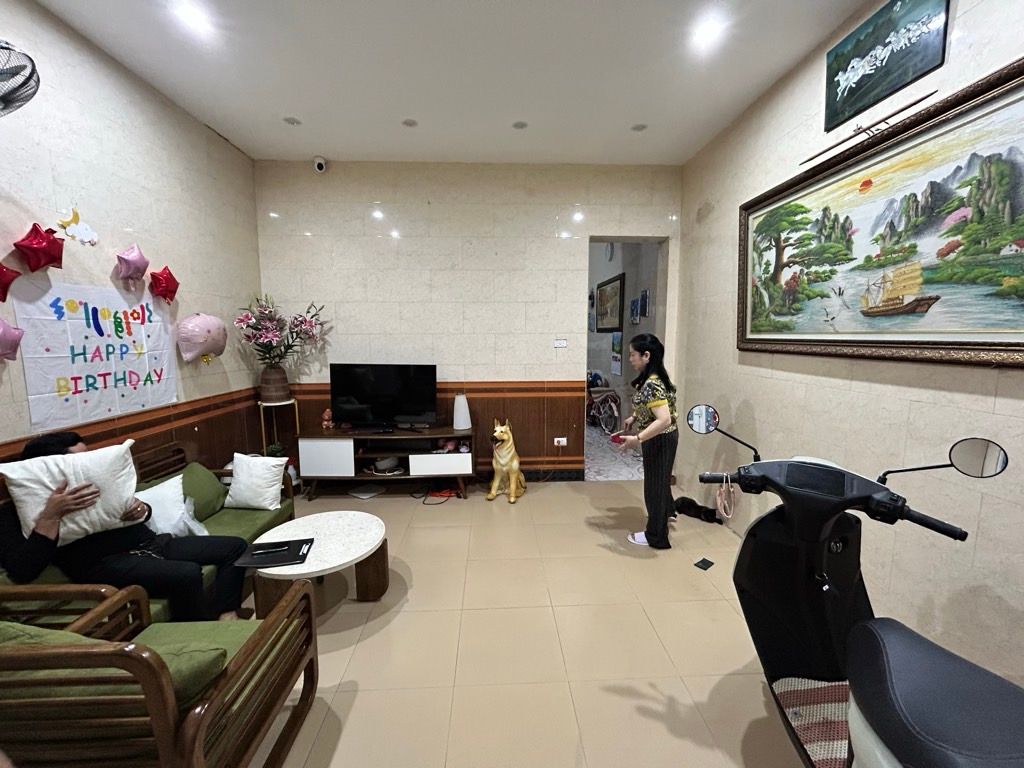 Bán nhà Phan Đình Giót - diện tích 45m2 3 tầng - Lô góc - giá 11,2 tỷ