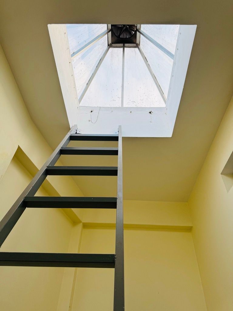 Bán nhà Bùi Ngọc Dương - diện tích 53.6m2 5 tầng - Cỗ máy in tiền giữa trung tâm - giá 11,8 tỷ