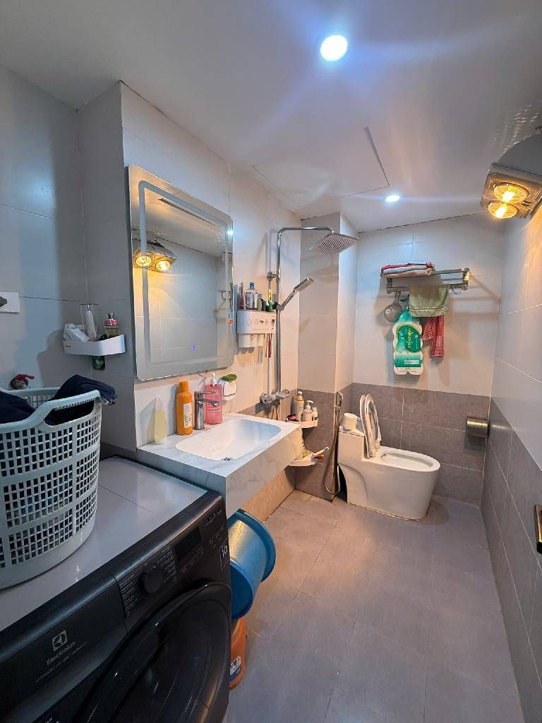 Bán nhà Tam Trinh - diện tích 90m2 1 tầng - Ô tô tránh chân cầu thang - giá 6,7 tỷ