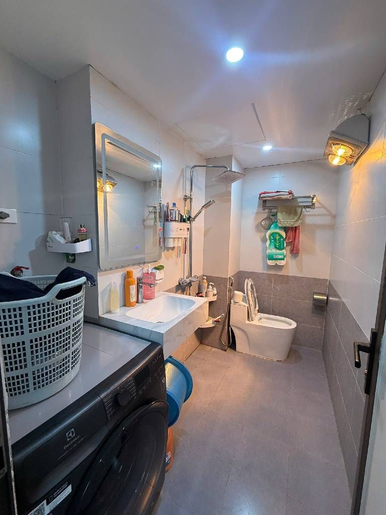 Bán nhà Tam Trinh - diện tích 90m2 1 tầng - Ô tô tránh chân cầu thang - giá 6,7 tỷ