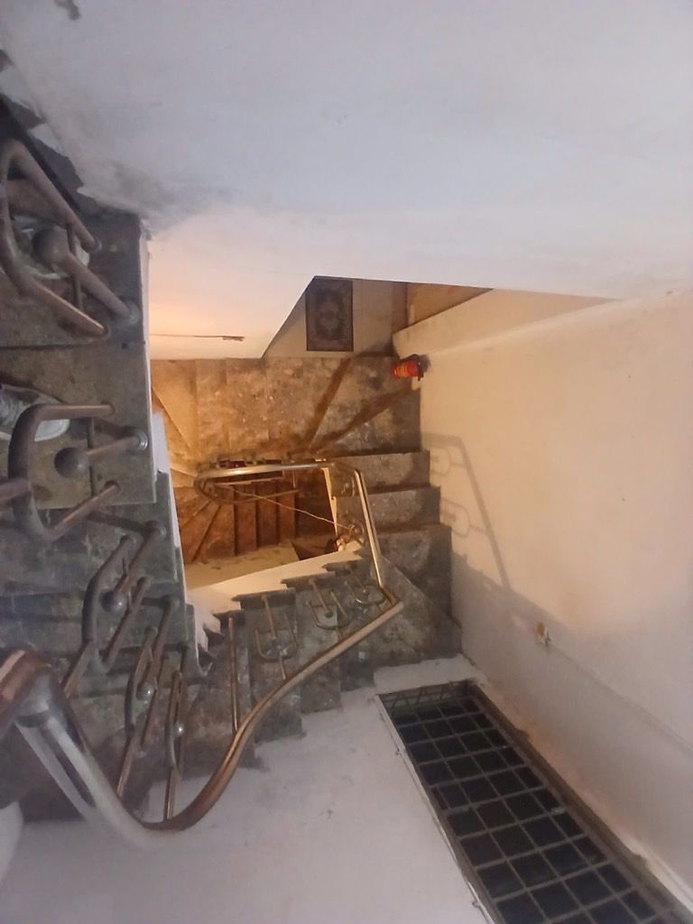 Bán nhà Khương Trung - diện tích 53.5m2 3 tầng - Mặt phố vỉa hè ô tô tránh - giá 17,1 tỷ