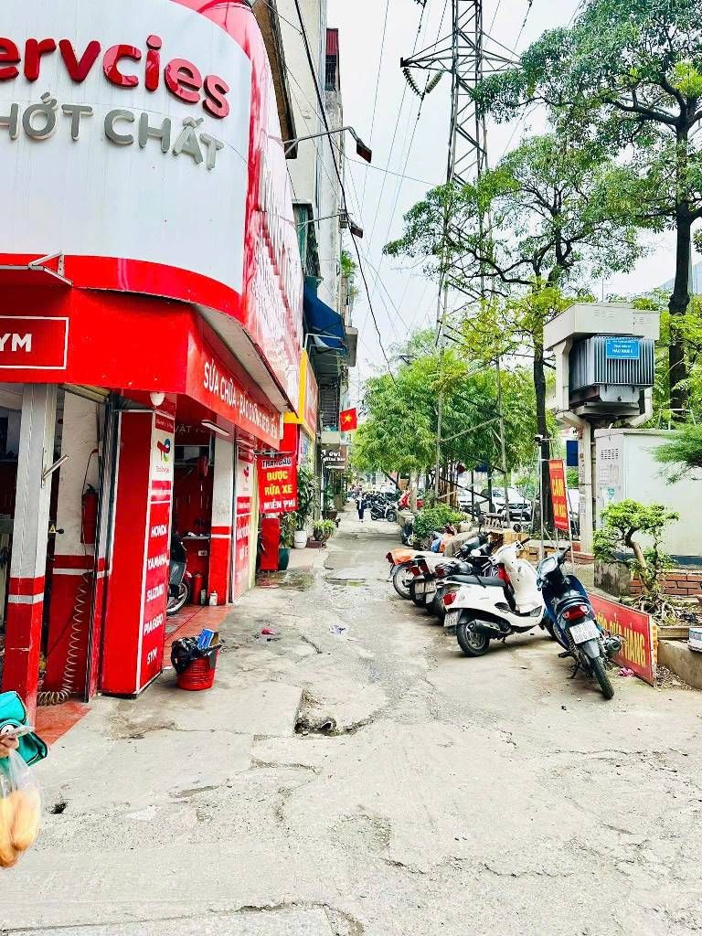 Bán nhà Hào Nam - diện tích 61.1m2 2 tầng - Lô góc - giá 24 tỷ