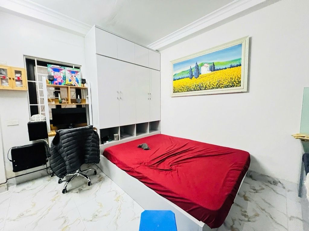 Bán nhà Nguyễn Trãi - diện tích 48m2 5 tầng - Lô góc - giá 9,5 tỷ