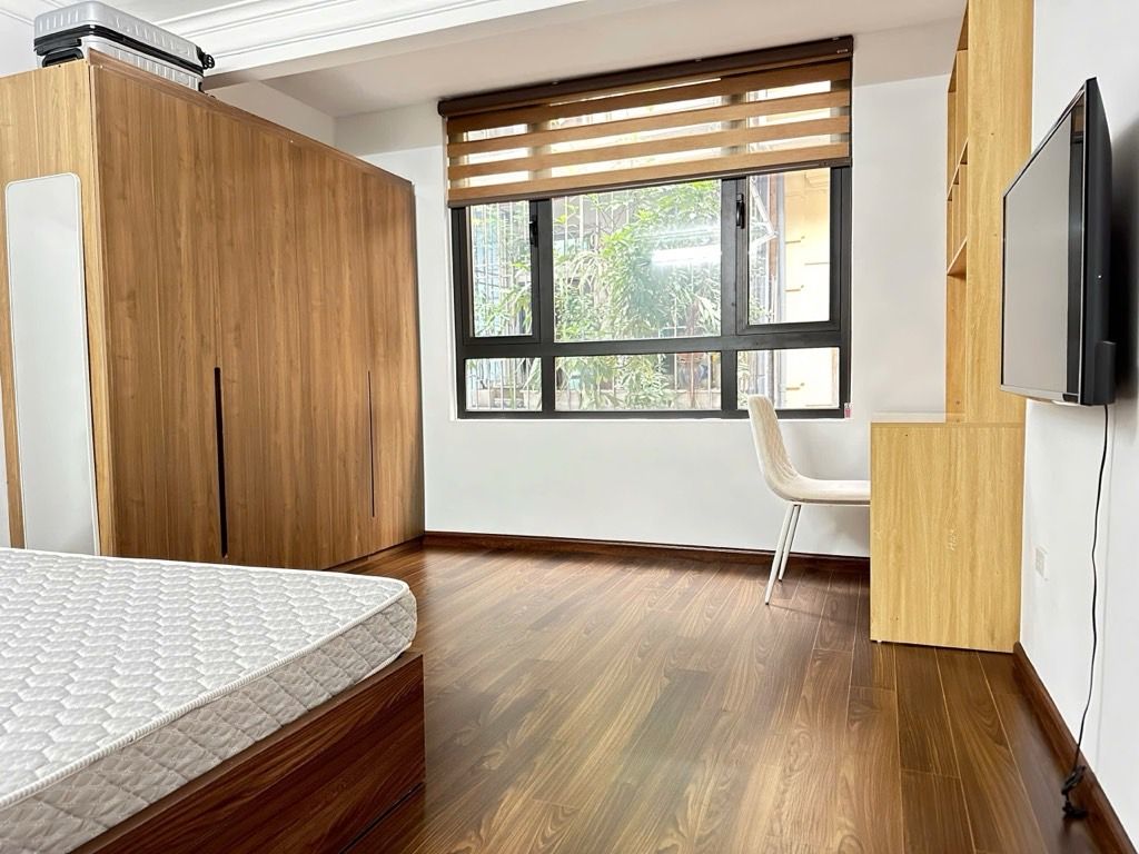 Bán nhà Nguyễn Trãi - diện tích 48m2 5 tầng - Lô góc - giá 9,5 tỷ