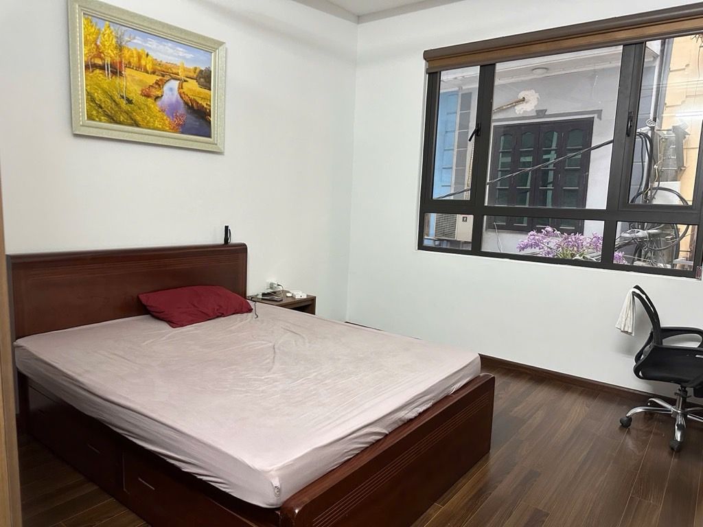 Bán nhà Nguyễn Trãi - diện tích 48m2 5 tầng - Lô góc - giá 9,5 tỷ