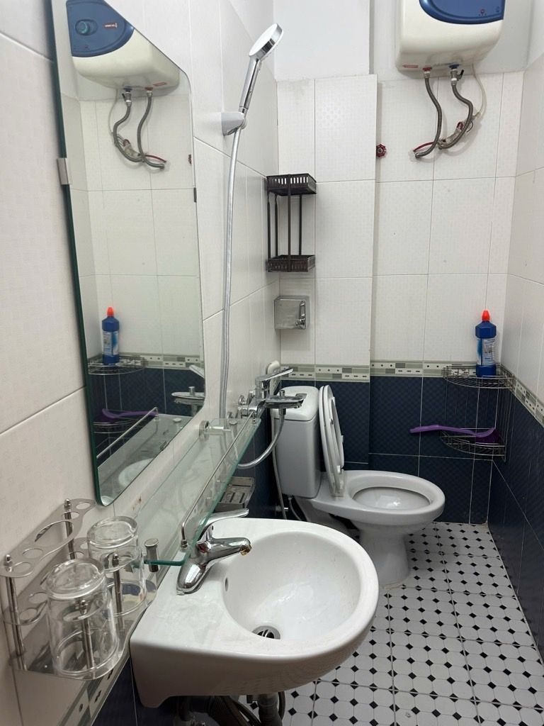 Bán nhà Nguyễn Trãi - diện tích 48m2 5 tầng - Lô góc - giá 9,5 tỷ