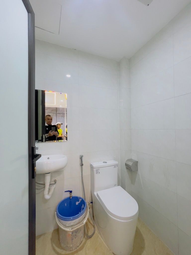 Bán nhà Phố Chợ Khâm Thiên - diện tích 35m2 6 tầng - Nhà đẹp - giá 9,5 tỷ