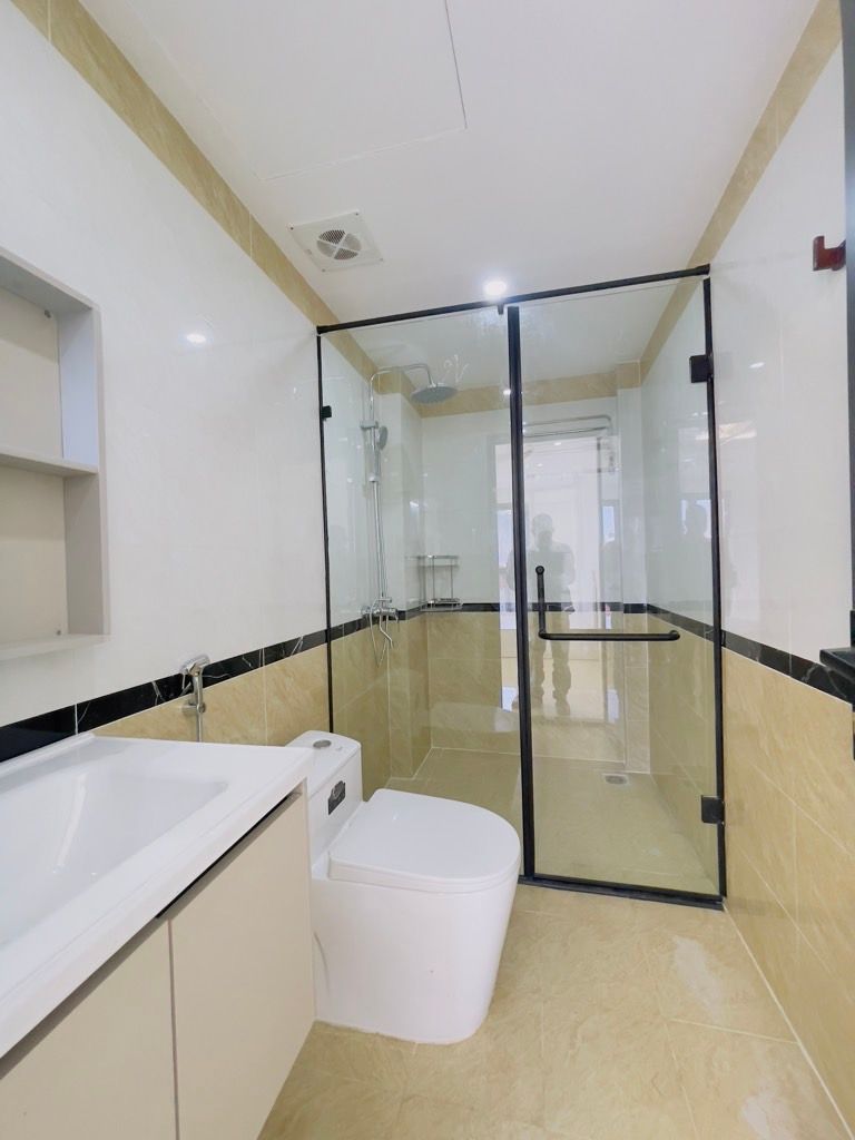 Bán nhà Phố Chợ Khâm Thiên - diện tích 35m2 6 tầng - Nhà đẹp - giá 9,5 tỷ