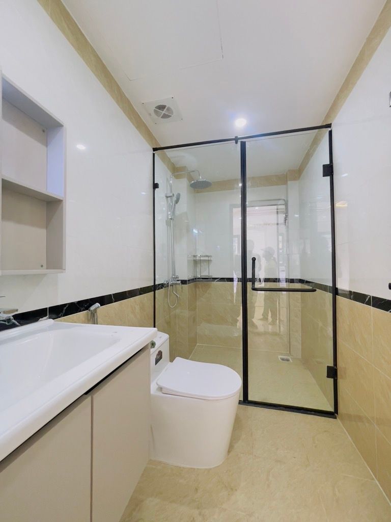 Bán nhà Phố Chợ Khâm Thiên - diện tích 35m2 6 tầng - Nhà đẹp - giá 9,5 tỷ