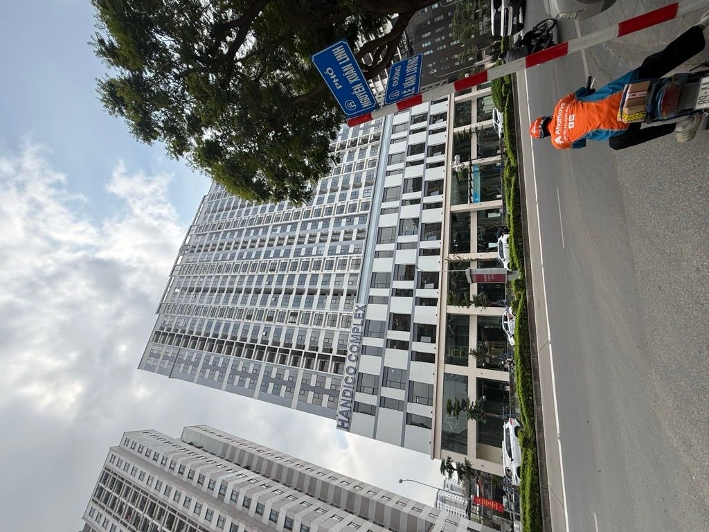 Bán nhà Lê Văn Lương - diện tích 54.7m2 2 tầng - Lô góc thoáng sáng - giá 6,3 tỷ