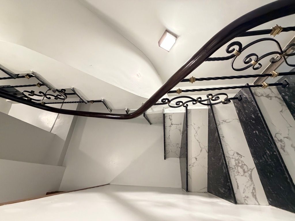 Bán nhà Trần Khát Chân - diện tích 16m2 5 tầng - nhà dân xây - giá 5 tỷ