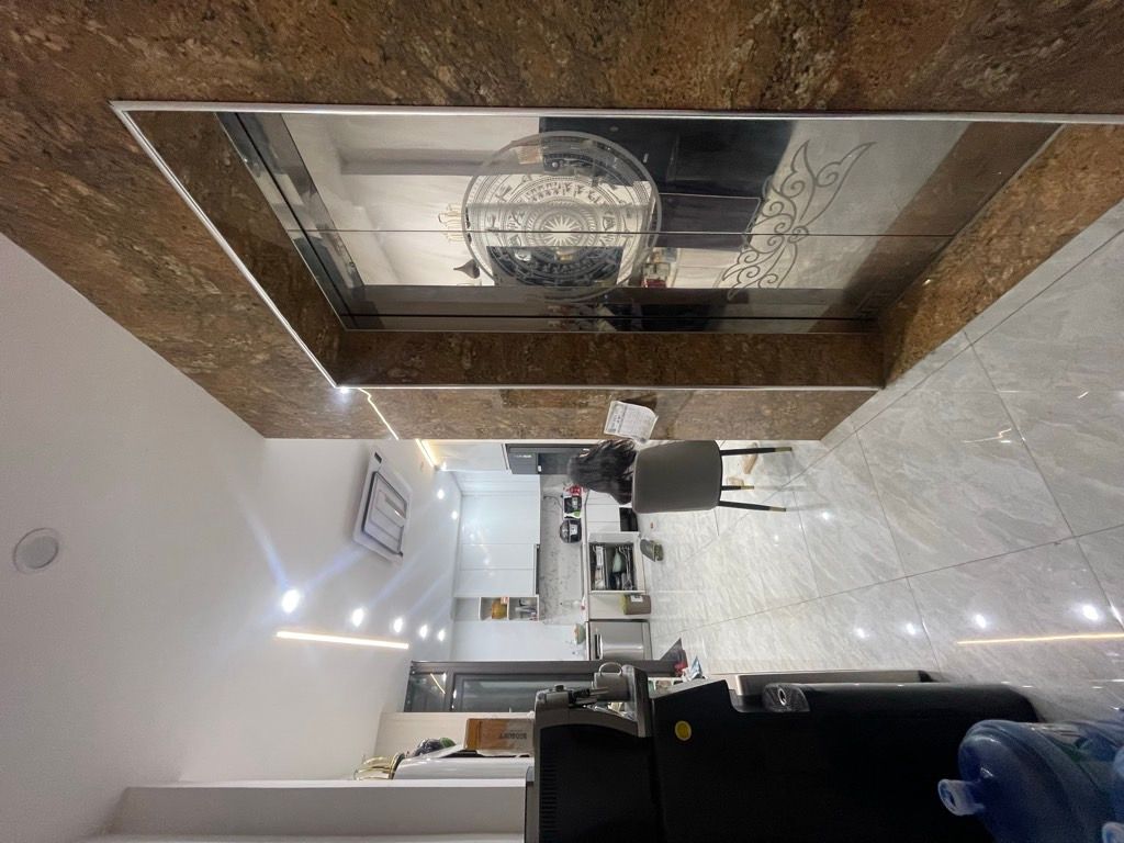 Bán nhà Định Công Hạ - diện tích 38,5m2 6 tầng - Thang máy - giá 8,7 tỷ