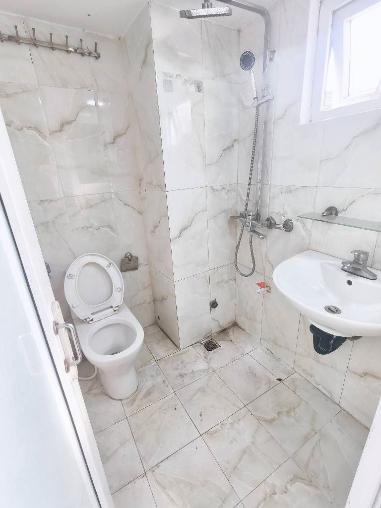 Bán nhà CCMN khương đình - diện tích 46m2 1 tầng - thang máy - giá 2,37 tỷ