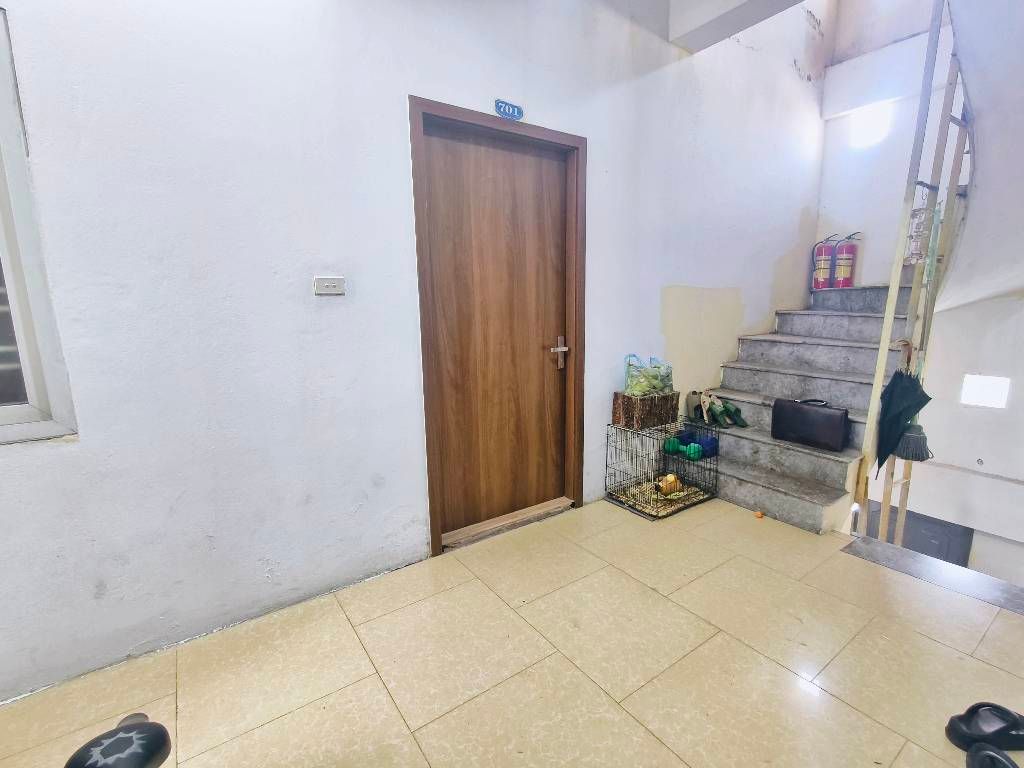 Bán nhà CCMN khương đình - diện tích 46m2 1 tầng - thang máy - giá 2,37 tỷ