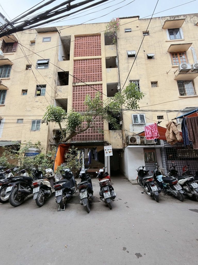 Bán nhà Thổ Quan - diện tích 26,9m2 1 tầng - Nhà đẹp hiếm có - giá 4,5 tỷ