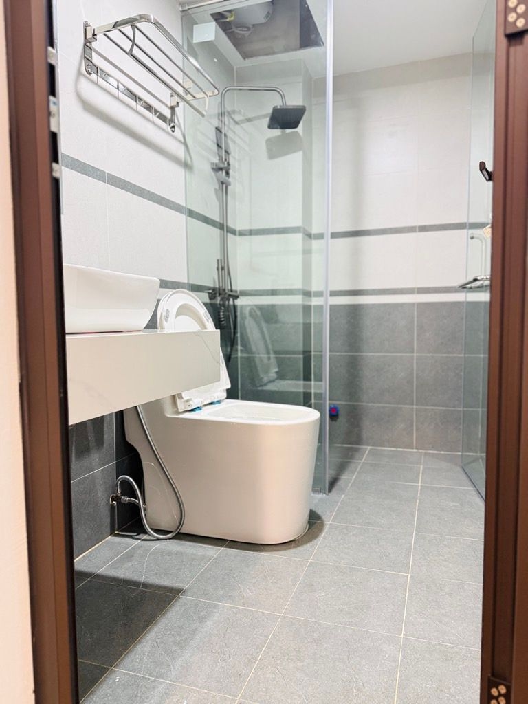 Bán nhà Thổ Quan - diện tích 39,5m2 5 tầng - Ô TÔ ĐỖ CỬA - giá 13,9 tỷ