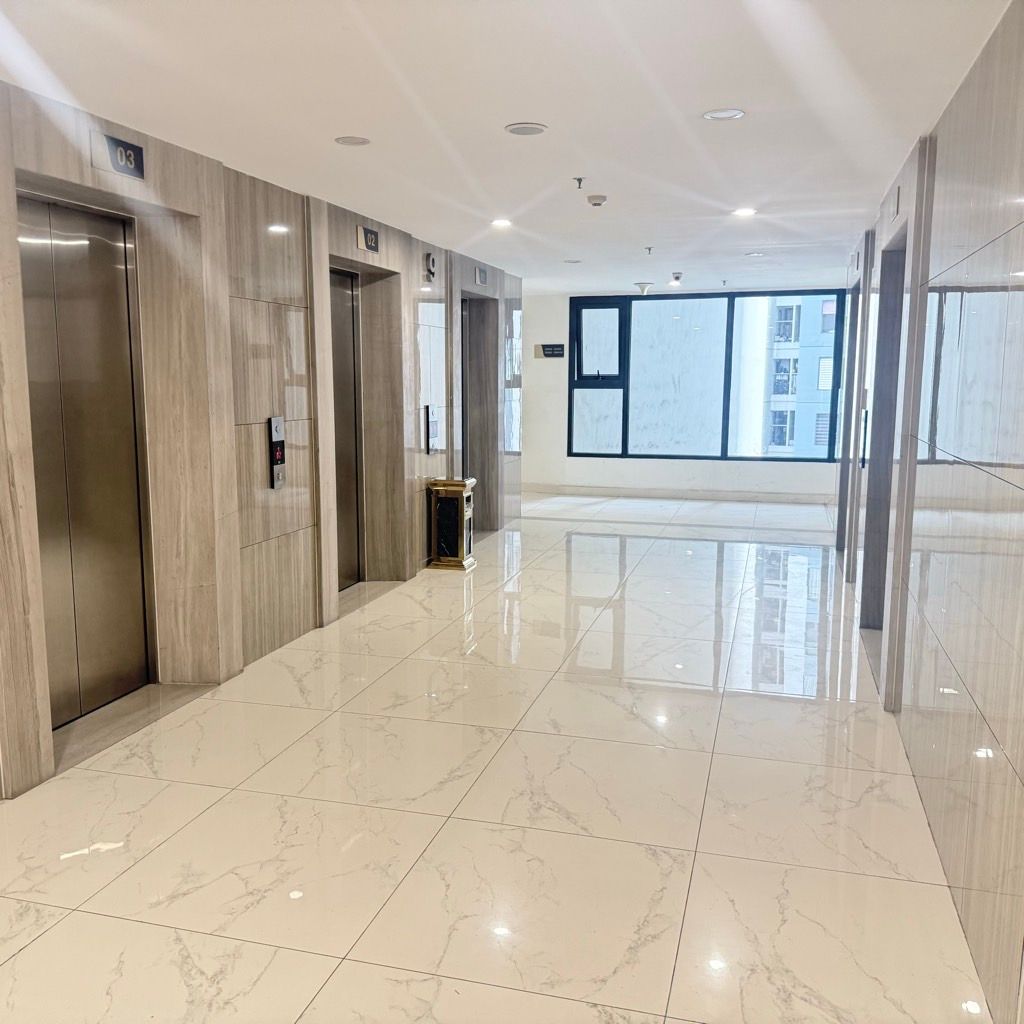 Bán nhà Minh Khai - diện tích 97,5m2 9 tầng - view nội khu - giá 12,1 tỷ