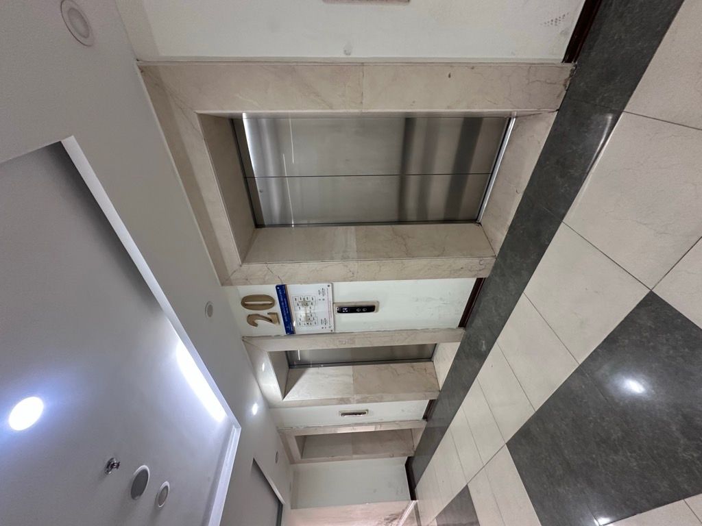 Bán nhà Tam Trinh - diện tích 68m2 20 tầng - Chung cư đẹp nhất Khu Vực - giá 5,6 tỷ