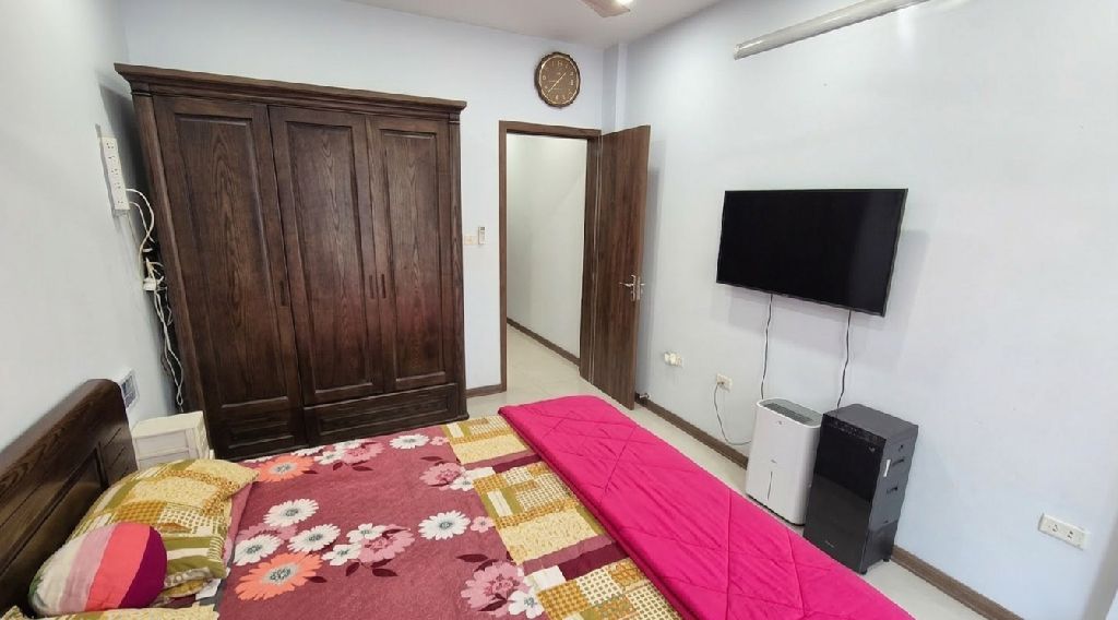 Bán nhà Văn Chương - diện tích 54.3m2 4 tầng - Ngõ ô tô tránh, ô tô vào nhà - giá 20 tỷ