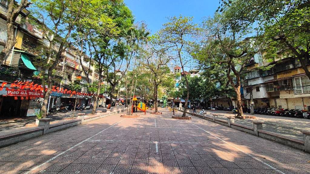 Bán nhà Văn Chương - diện tích 54.3m2 4 tầng - Ngõ ô tô tránh, ô tô vào nhà - giá 20 tỷ