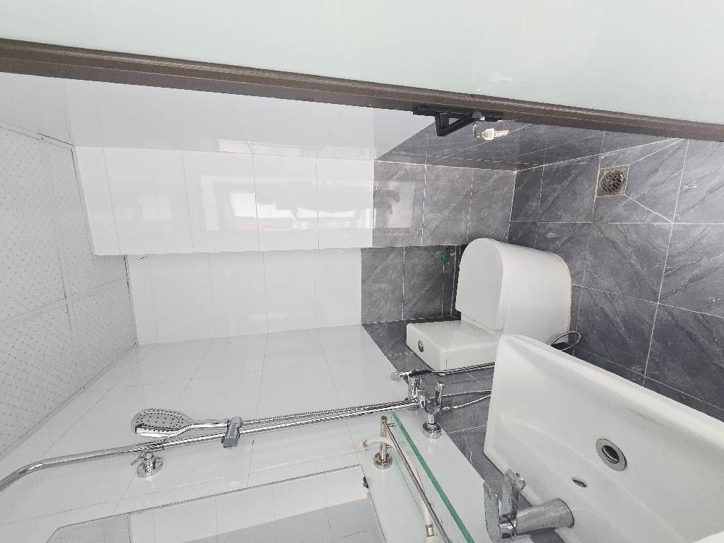 Bán nhà Ngõ Chợ Khâm Thiên - diện tích 16,8m2 4 tầng - nhà mới sửa chữa - giá 5,3 tỷ