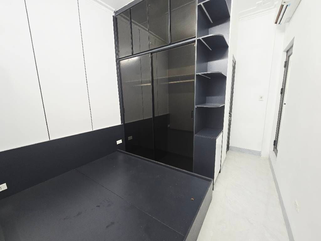 Bán nhà Ngõ Chợ Khâm Thiên - diện tích 16,8m2 4 tầng - nhà mới sửa chữa - giá 5,3 tỷ