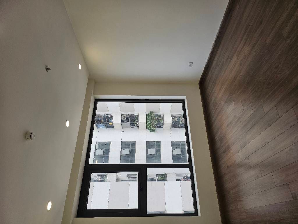 Bán nhà Lê Văn Lương - diện tích 83.2m2 1 tầng - Lô góc - giá 10,5 tỷ