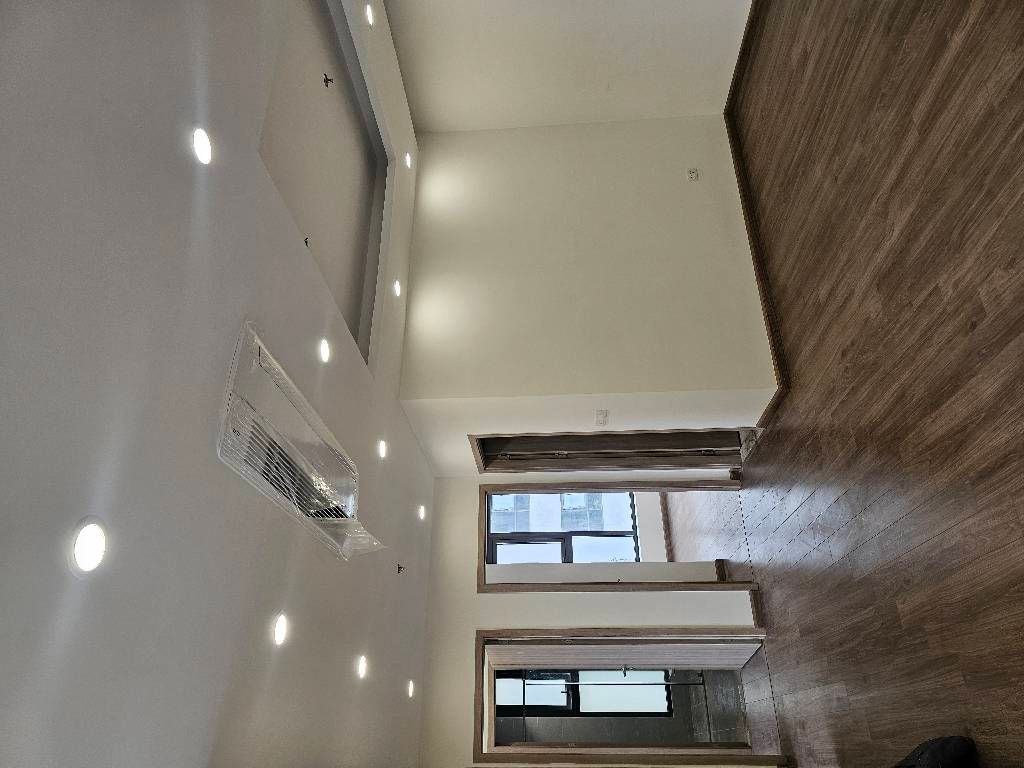 Bán nhà Lê Văn Lương - diện tích 83.2m2 1 tầng - Lô góc - giá 10,5 tỷ