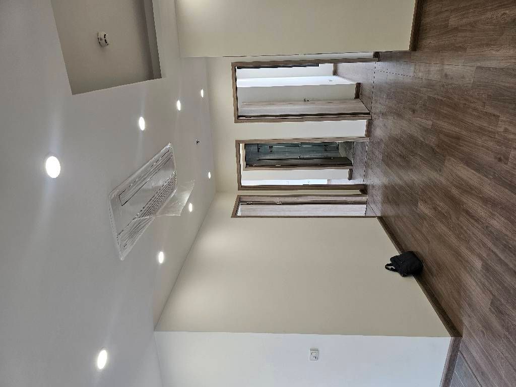 Bán nhà Lê Văn Lương - diện tích 83.2m2 1 tầng - Lô góc - giá 10,5 tỷ