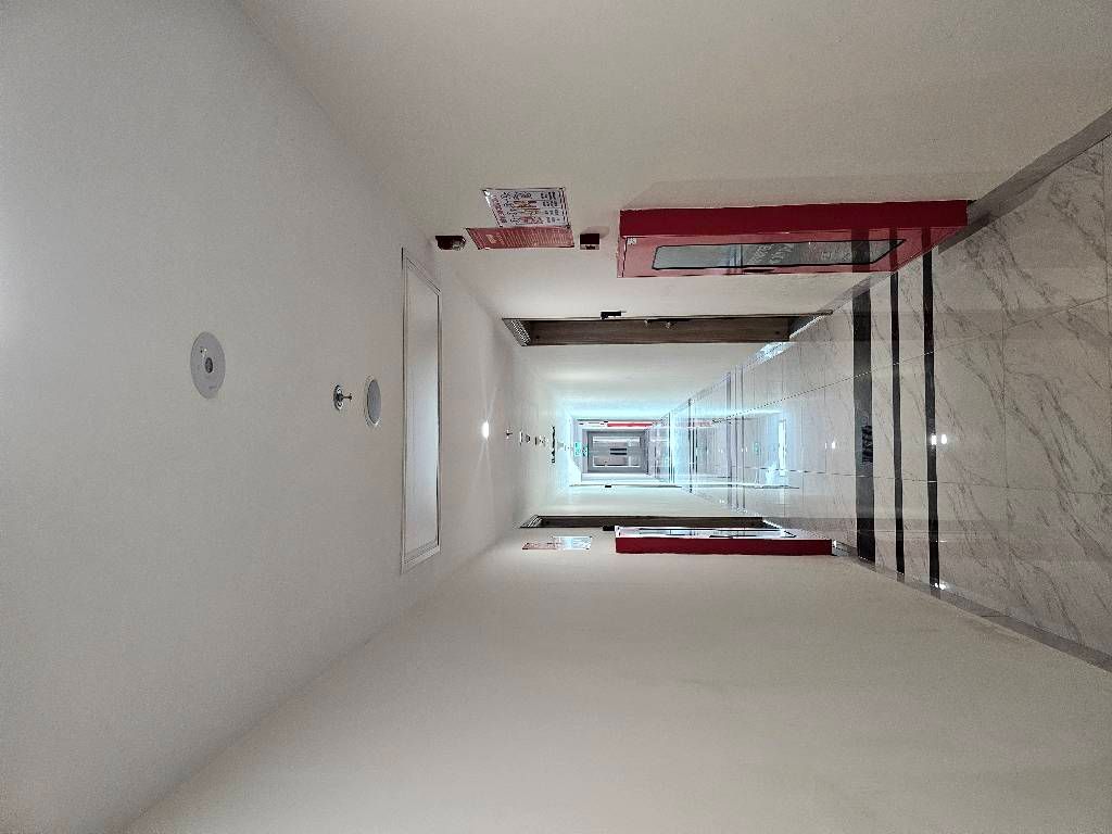 Bán nhà Lê Văn Lương - diện tích 83.2m2 1 tầng - Lô góc - giá 10,5 tỷ