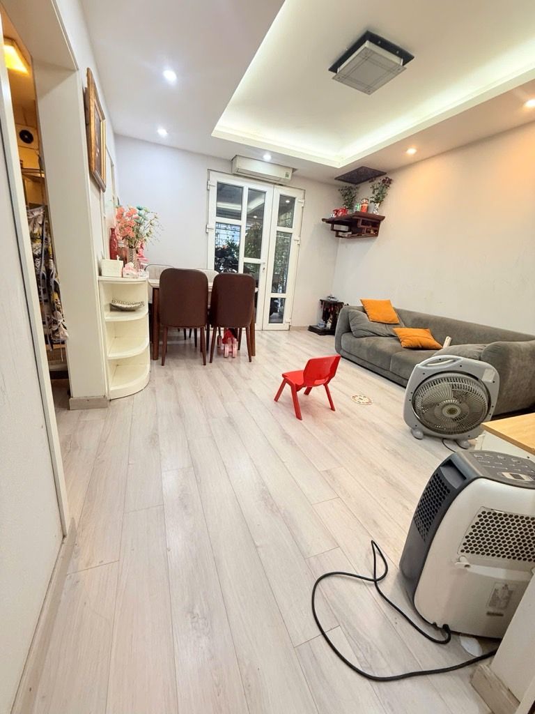 Bán nhà Phạm Ngọc Thạch - diện tích 110m2 1 tầng - Mặt phố kinh doanh sầm uất - giá 6,8 tỷ