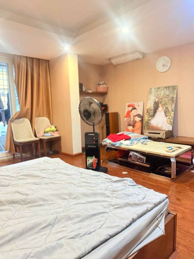 Bán nhà Phạm Ngọc Thạch - diện tích 110m2 1 tầng - Mặt phố kinh doanh sầm uất - giá 6,8 tỷ