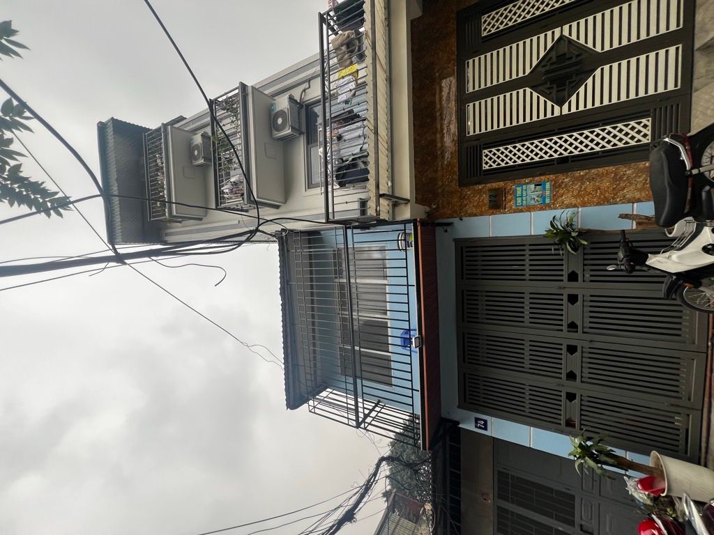 Bán nhà Nguyễn Xiển - diện tích 30m2 2 tầng - ngõ ô tô tránh - giá 3,15 tỷ