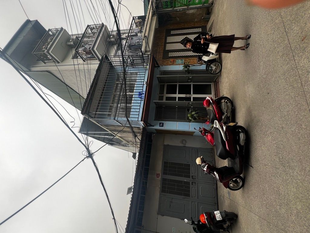 Bán nhà Nguyễn Xiển - diện tích 30m2 2 tầng - ngõ ô tô tránh - giá 3,15 tỷ