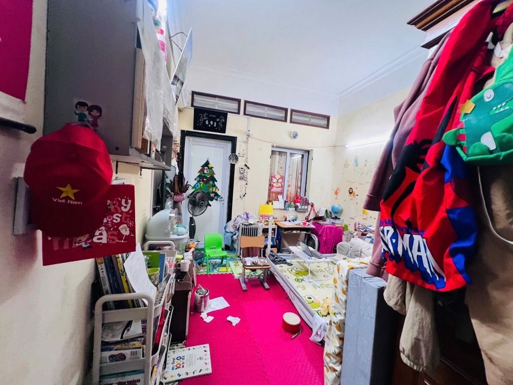 Bán nhà Đường Giáp Bát - diện tích 50m2 4 tầng - Ô tô tránh - giá 15,9 tỷ