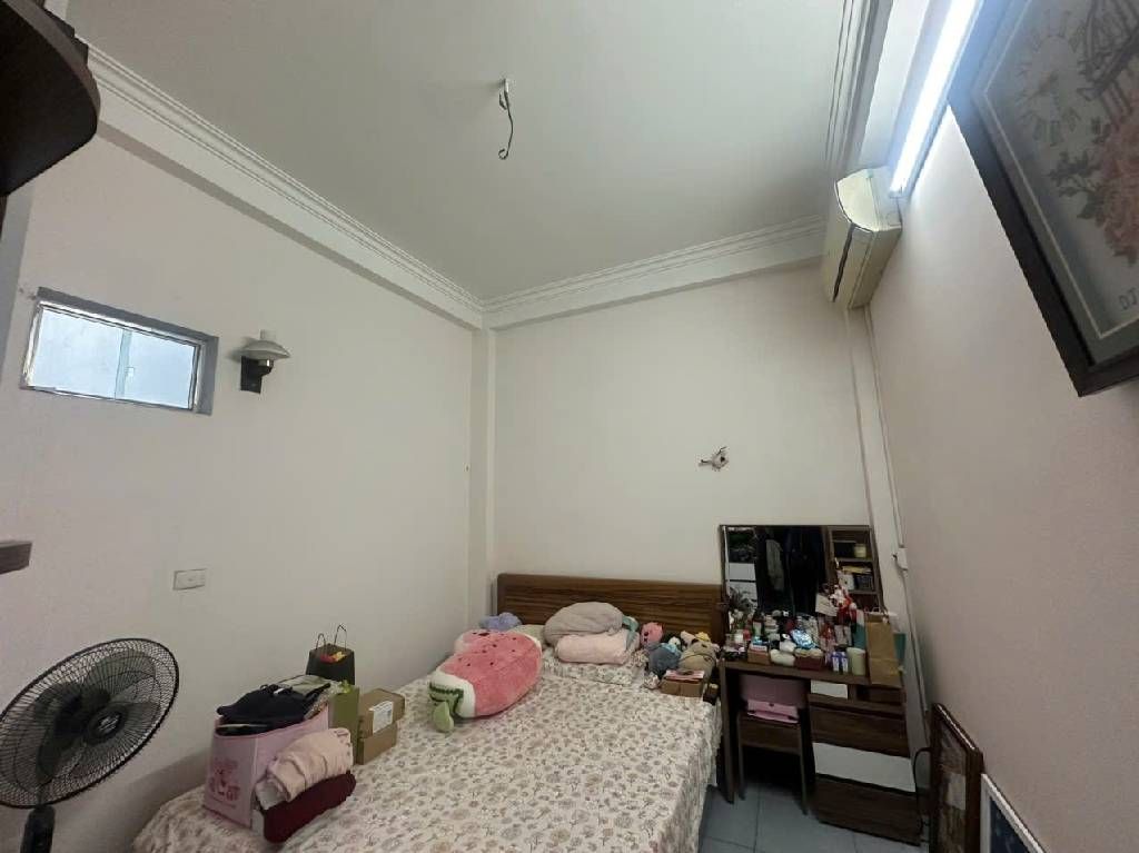 Bán nhà Ngọc Hồi - diện tích 40.2m2 4 tầng - Mặt ngõ thông ô tô tránh - giá 12,9 tỷ