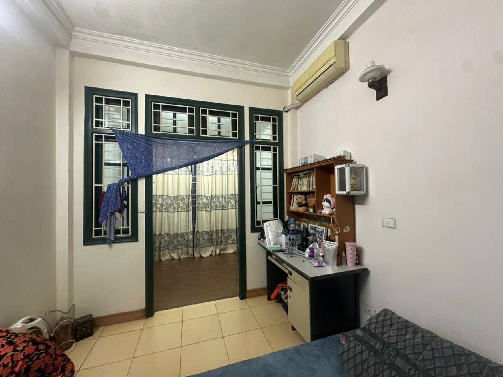 Bán nhà Ngọc Hồi - diện tích 40.2m2 4 tầng - Mặt ngõ thông ô tô tránh - giá 12,9 tỷ