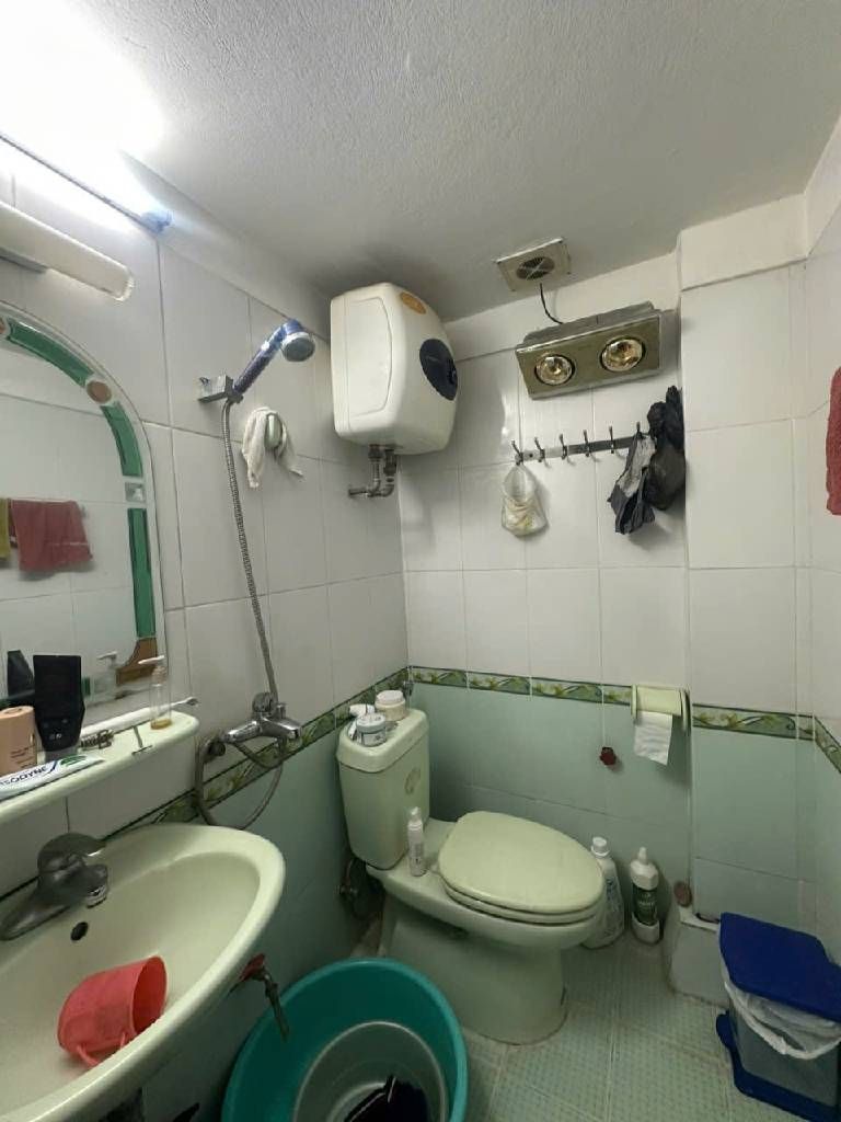 Bán nhà Ngọc Hồi - diện tích 40.2m2 4 tầng - Mặt ngõ thông ô tô tránh - giá 12,9 tỷ