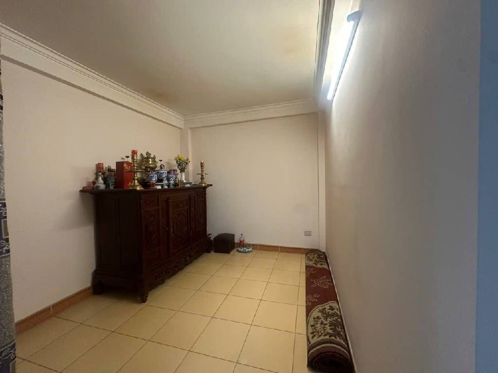 Bán nhà Ngọc Hồi - diện tích 40.2m2 4 tầng - Mặt ngõ thông ô tô tránh - giá 12,9 tỷ