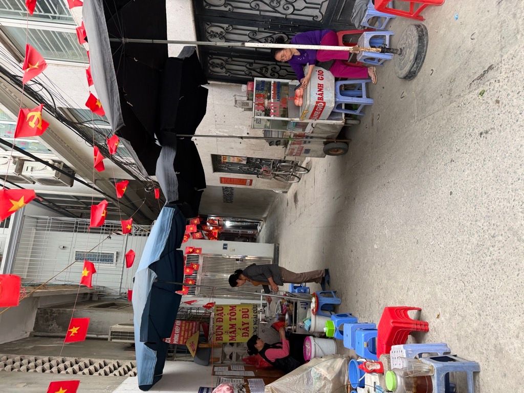 Bán nhà Chính Kinh - diện tích 85m2 1 tầng - 2 mặt thoáng - giá 15,8 tỷ